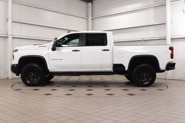 2024 Chevrolet Silverado 2500HD ZR2 w/ Technology Package - 23079796 - 3