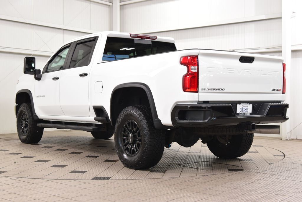 2024 Chevrolet Silverado 2500HD ZR2 w/ Technology Package - 23079796 - 4