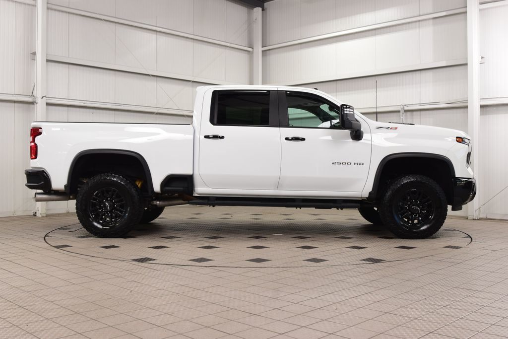 2024 Chevrolet Silverado 2500HD ZR2 w/ Technology Package - 23079796 - 7