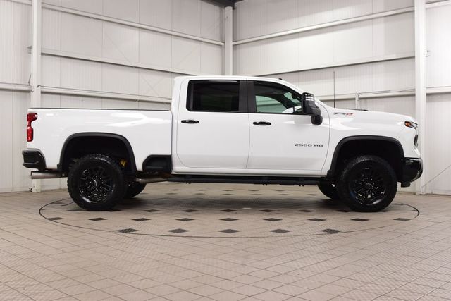 2024 Chevrolet Silverado 2500HD ZR2 w/ Technology Package - 23079796 - 7