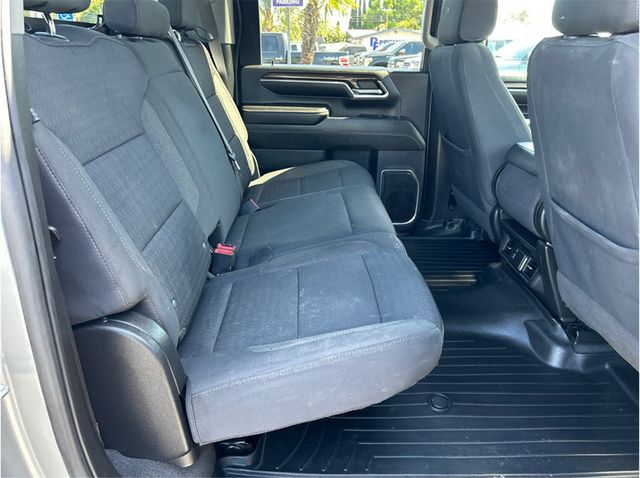 2024 Chevrolet Silverado 3500 HD Crew Cab LT DUALLY 4X4 DIESEL BACK UP CAM 1 OWNER CLEAN - 23095042 - 25