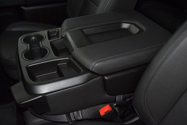 2024 Chevrolet Silverado 3500HD 3500HD CREW 4X4 * 6.6 V8 * 8' BED * 1 OWNER * LIKE NEW - 22935388 - 32