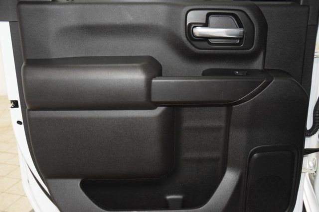 2024 Chevrolet Silverado 3500HD 3500HD CREW 4X4 * 6.6 V8 * 8' BED * 1 OWNER * LIKE NEW - 22935388 - 34