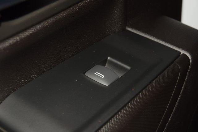 2024 Chevrolet Silverado 3500HD 3500HD CREW 4X4 * 6.6 V8 * 8' BED * 1 OWNER * LIKE NEW - 22935388 - 35