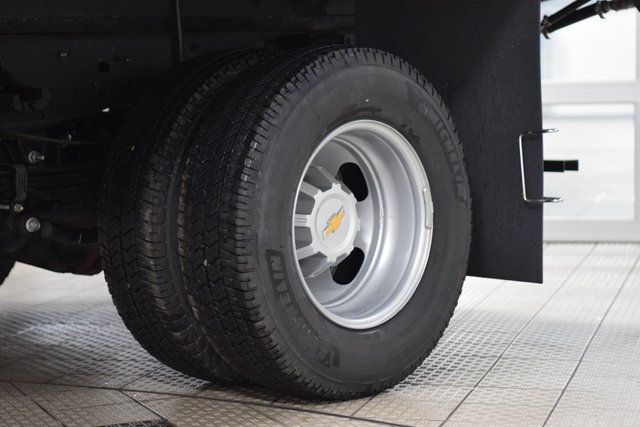 2024 Chevrolet Silverado 3500HD 3500HD CREW 4X4 * 6.6 V8 * STAKE BODY * NEW BOSS PLOW - 22919722 - 16