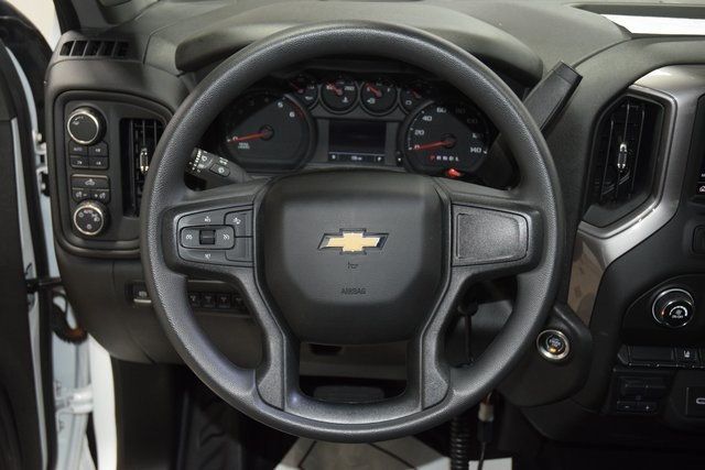 2024 Chevrolet Silverado 3500HD 3500HD CREW 4X4 * 6.6 V8 * STAKE BODY * NEW BOSS PLOW - 22919722 - 25