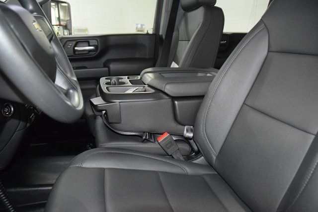 2024 Chevrolet Silverado 3500HD 3500HD CREW 4X4 * 6.6 V8 * STAKE BODY * NEW BOSS PLOW - 22919722 - 31