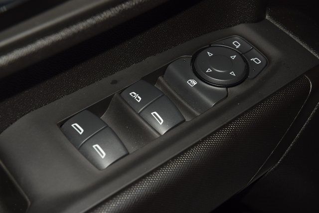 2024 Chevrolet Silverado 3500HD 3500HD CREW 4X4 * 6.6 V8 * STAKE BODY * NEW BOSS PLOW - 22919722 - 36