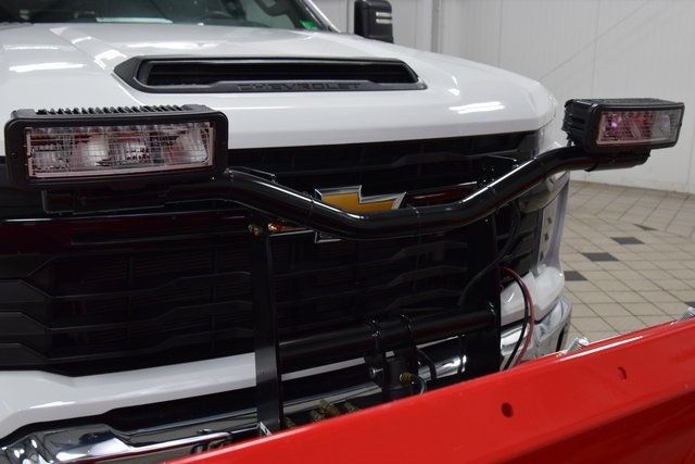 2024 Chevrolet Silverado 3500HD 3500HD CREW 4X4 * 6.6 V8 * STAKE BODY * NEW BOSS PLOW - 22919722 - 4