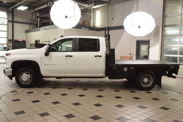 2024 Chevrolet Silverado 3500HD 3500HD CREW 4X4 * DURAMAX * 9' FLATBED * LOCAL TRADE - 23011475 - 2