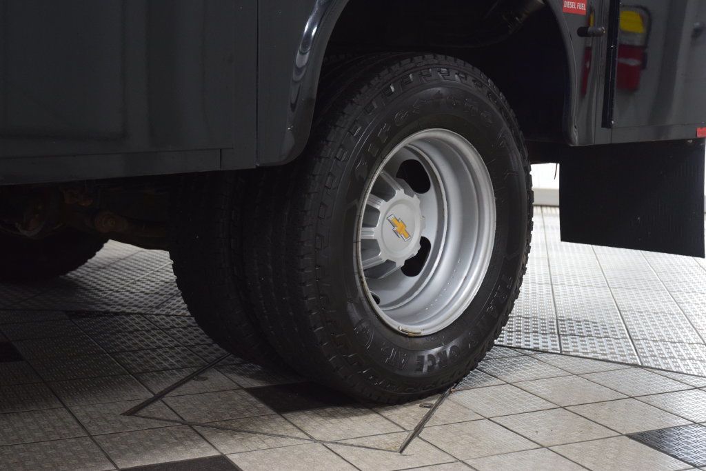 2024 Chevrolet Silverado 3500HD 3500HD CREW 4X4 * DURAMAX * 9' UTILITY W/ VANAIR COMPRESSOR - 23078666 - 19