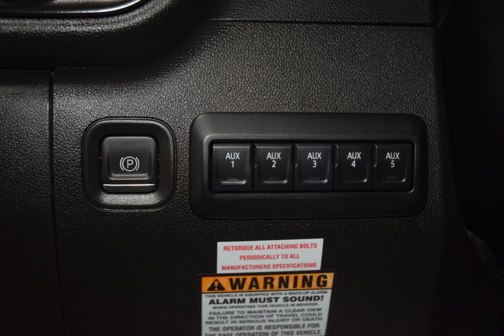 2024 Chevrolet Silverado 3500HD 3500HD CREW 4X4 * DURAMAX * 9' UTILITY W/ VANAIR COMPRESSOR - 23078666 - 27