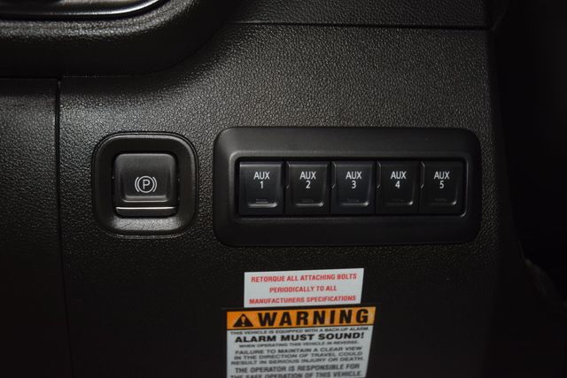 2024 Chevrolet Silverado 3500HD 3500HD CREW 4X4 * DURAMAX * 9' UTILITY W/ VANAIR COMPRESSOR - 23078666 - 27