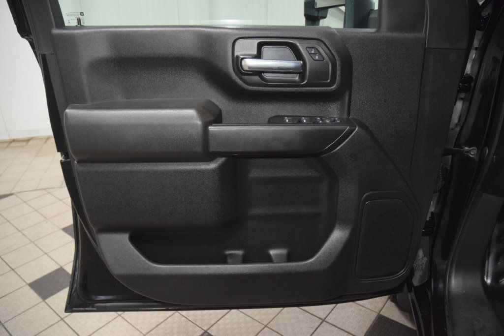2024 Chevrolet Silverado 3500HD 3500HD CREW 4X4 * DURAMAX * 9' UTILITY W/ VANAIR COMPRESSOR - 23078666 - 37