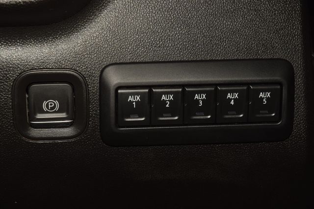 2024 Chevrolet Silverado 3500HD 3500HD CREW 4X4 * DURAMAX * KNAPHEIDE KUV * 1 OWNER - 23078189 - 23