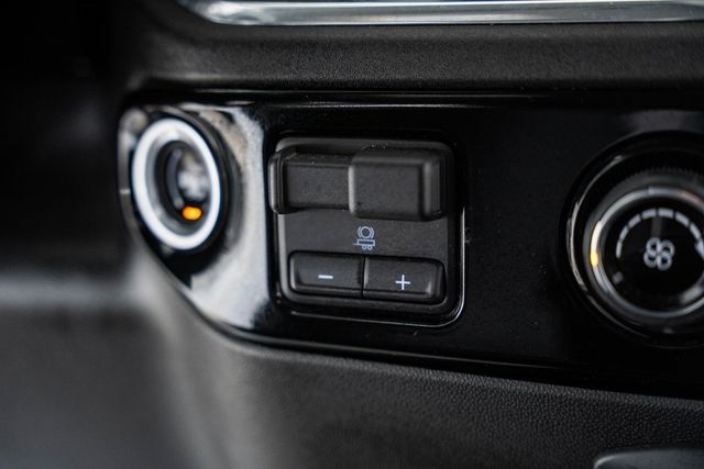 2024 Chevrolet Silverado 3500HD 3500HD CREW 4X4 * DURAMAX * LT PKG * DAKOTA UTILITY * 1 OWNER - 22772917 - 31