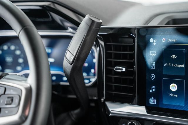 2024 Chevrolet Silverado 3500HD 3500HD CREW 4X4 * DURAMAX * LT PKG * DAKOTA UTILITY * 1 OWNER - 22772917 - 33