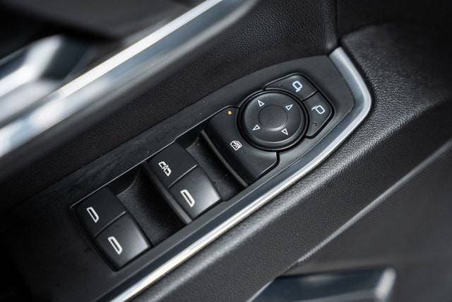 2024 Chevrolet Silverado 3500HD 3500HD CREW 4X4 * DURAMAX * LT PKG * DAKOTA UTILITY * 1 OWNER - 22772917 - 44