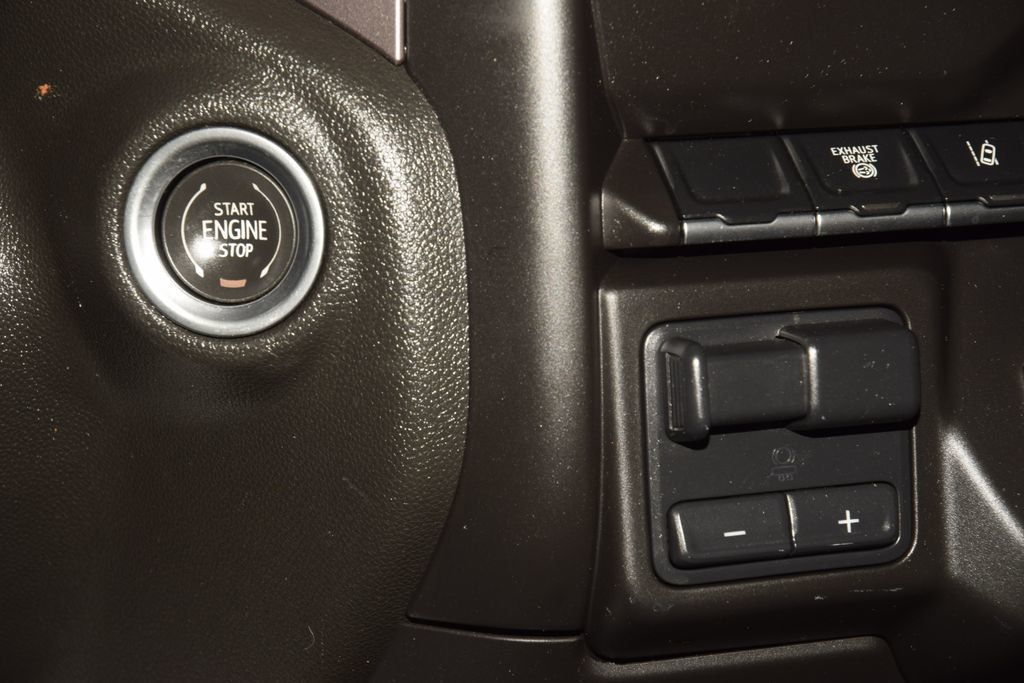2024 Chevrolet Silverado 3500HD 3500HD CREW * DURAMAX * 9' READING UTILITY * 1 OWNER - 23054873 - 21