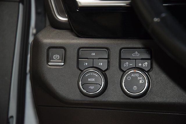 2024 Chevrolet Silverado 3500HD LT photo 22