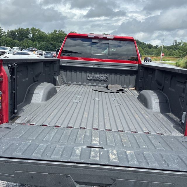 2024 Chevrolet Silverado 3500HD 4WD Crew Cab 172" High Country - 23063591 - 9
