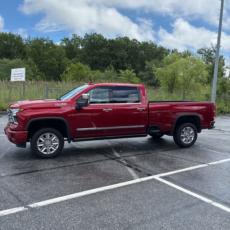 2024 Chevrolet Silverado 3500HD 4WD Crew Cab 172" High Country - 23063591 - 6