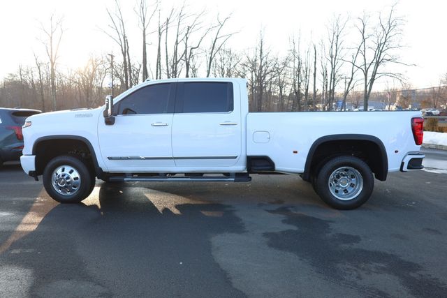 2024 Chevrolet Silverado 3500HD 4WD Crew Cab 172'' High Country with Turbo-Diesel & Premium Pkg - 22986490 - 1