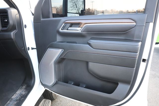 2024 Chevrolet Silverado 3500HD 4WD Crew Cab 172'' High Country with Turbo-Diesel & Premium Pkg - 22986490 - 26