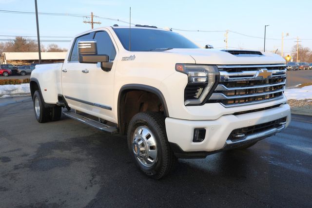 2024 Chevrolet Silverado 3500HD 4WD Crew Cab 172'' High Country with Turbo-Diesel & Premium Pkg - 22986490 - 6