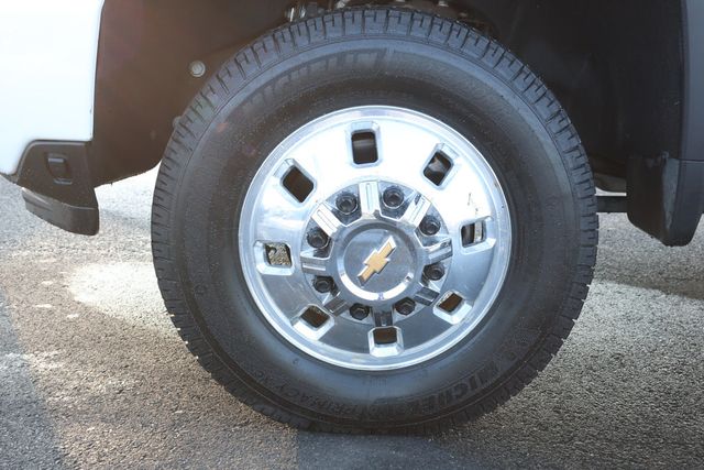 2024 Chevrolet Silverado 3500HD 4WD Crew Cab 172'' High Country with Turbo-Diesel & Premium Pkg - 22986490 - 8