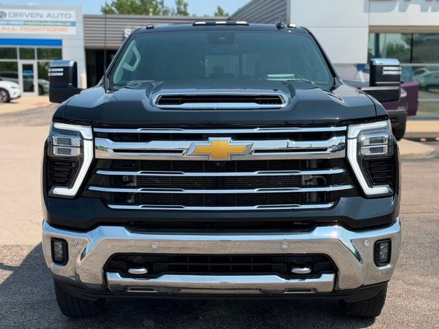2024 Chevrolet Silverado 3500HD 4WD Crew Cab 172" LTZ - 23064306 - 1