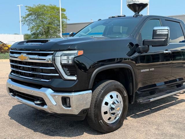 2024 Chevrolet Silverado 3500HD 4WD Crew Cab 172" LTZ - 23064306 - 2