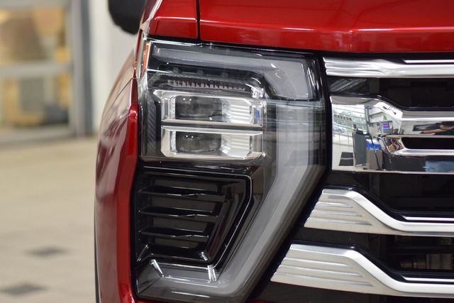 2024 Chevrolet Silverado 3500HD High Country w/ Technology Package - 23063591 - 9