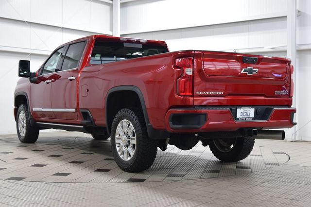 2024 Chevrolet Silverado 3500HD High Country w/ Technology Package - 23063591 - 4