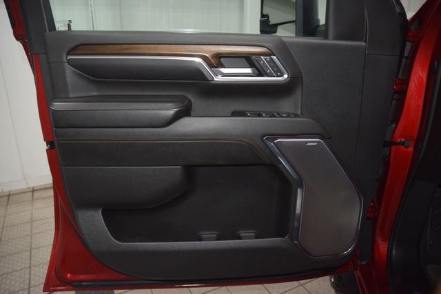 2024 Chevrolet Silverado 3500HD High Country w/ Technology Package - 23063591 - 50