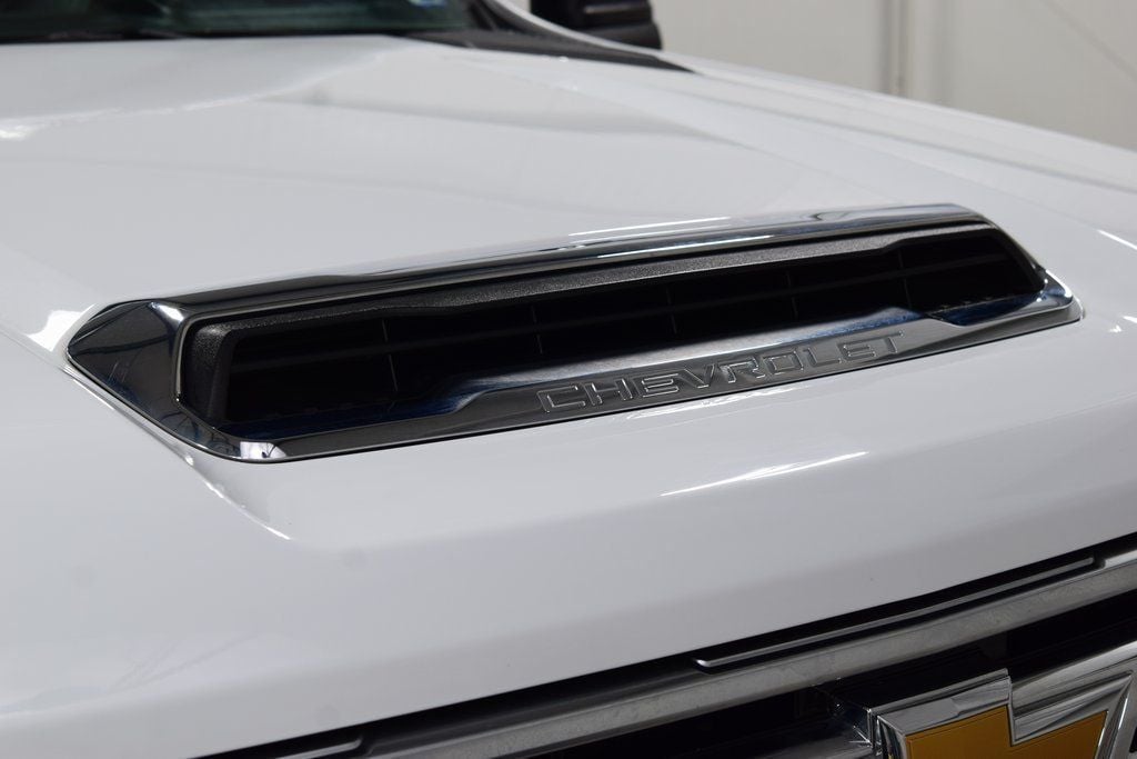2024 Chevrolet Silverado 3500HD High Country Z71 w/ Technology Package - 23055840 - 15