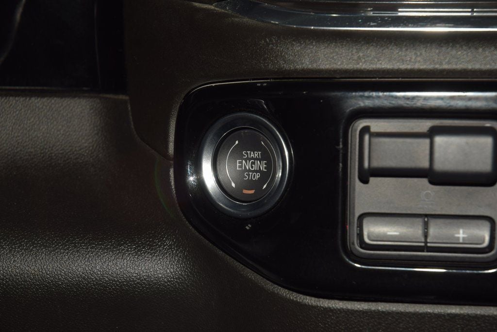 2024 Chevrolet Silverado 3500HD High Country Z71 w/ Technology Package - 23055840 - 36