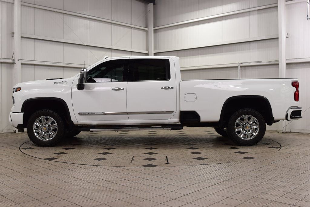 2024 Chevrolet Silverado 3500HD High Country Z71 w/ Technology Package - 23055840 - 3