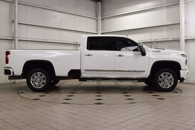2024 Chevrolet Silverado 3500HD High Country Z71 w/ Technology Package - 23055840 - 8