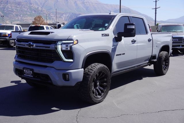 2024 Chevrolet Silverado 3500HD LTZ Z71 - 23081842 - 0