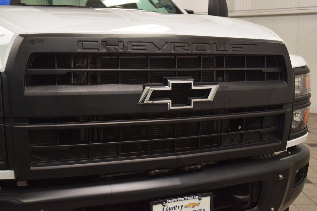 2024 Chevrolet Silverado 4500HD 4500HD CREW 4X4 * DURAMAX * 11' UTILITY * 1 OWNER - 23090506 - 4