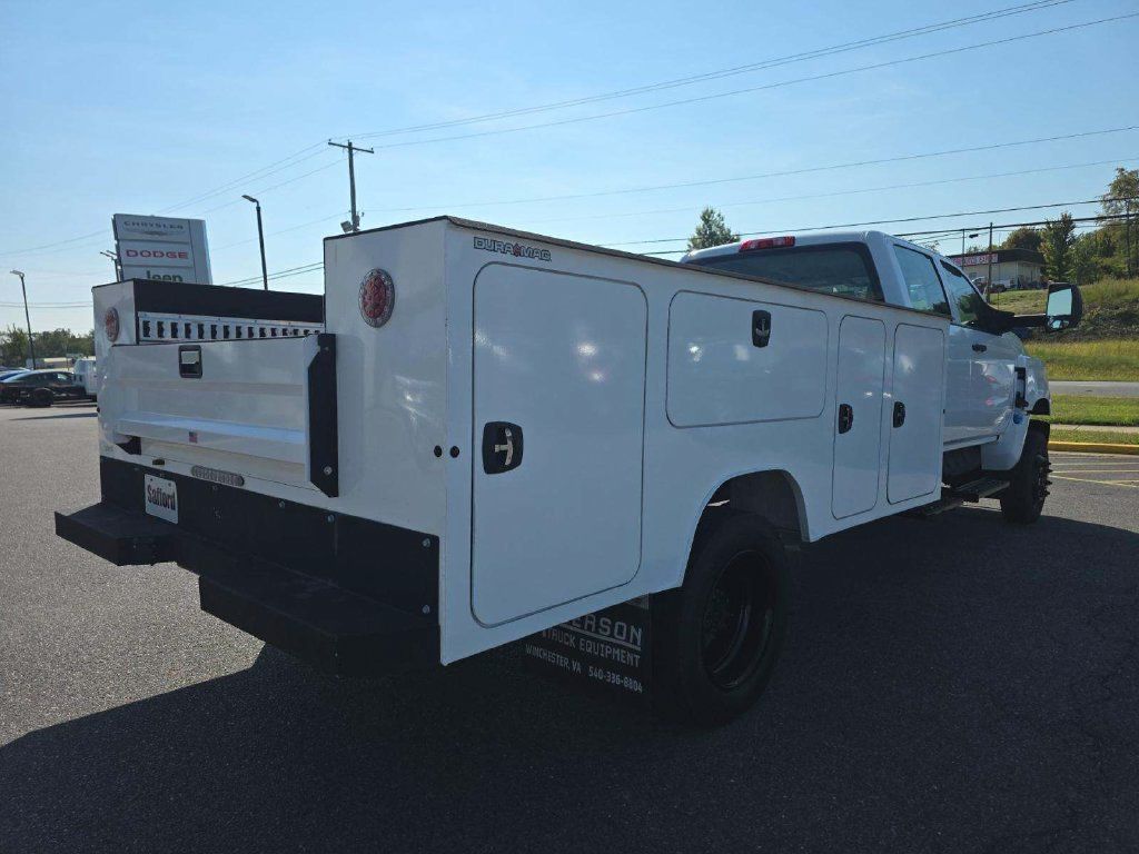 2024 Chevrolet Silverado 4500HD Work Truck - 23090506 - 1