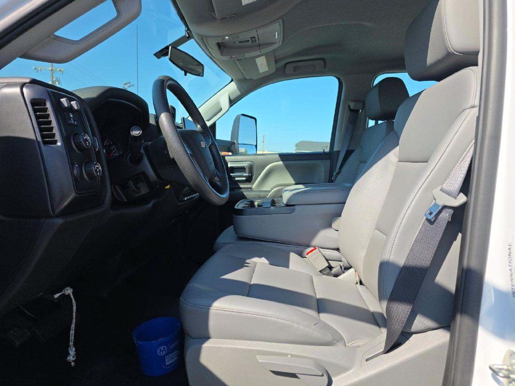2024 Chevrolet Silverado 4500HD Work Truck - 23090506 - 4