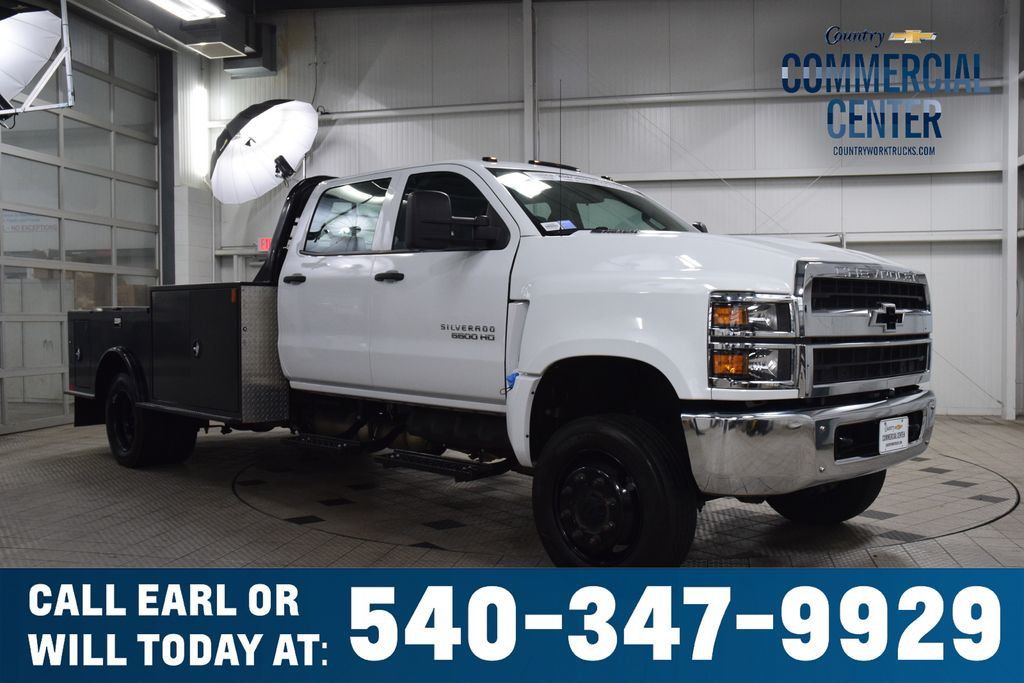 2024 Chevrolet Silverado 5500HD 5500HD CREW 4X4 * DURAMAX * 11' CM UTILITY HAULER * 8K MILES - 23000815 | Video 1