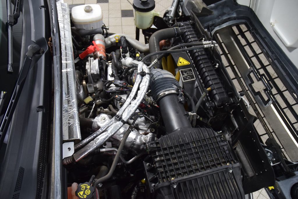 2024 Chevrolet Silverado 5500HD 5500HD CREW 4X4 * DURAMAX * 11' CM UTILITY HAULER * 8K MILES - 23000815 - 15