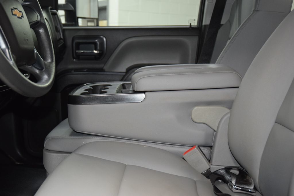 2024 Chevrolet Silverado 5500HD 5500HD CREW 4X4 * DURAMAX * 11' CM UTILITY HAULER * 8K MILES - 23000815 - 24