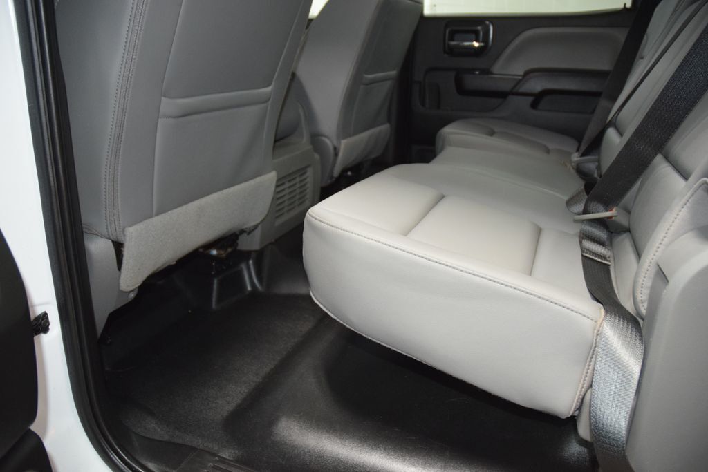 2024 Chevrolet Silverado 5500HD 5500HD CREW 4X4 * DURAMAX * 11' CM UTILITY HAULER * 8K MILES - 23000815 - 25