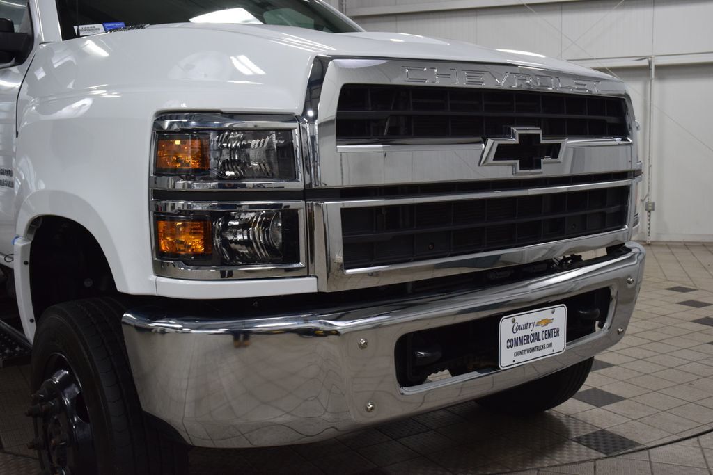 2024 Chevrolet Silverado 5500HD 5500HD CREW 4X4 * DURAMAX * 11' CM UTILITY HAULER * 8K MILES - 23000815 - 4
