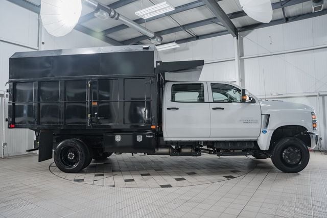 2024 Chevrolet SILVERADO 5500HD 5500HD CREW 4X4 * DURAMAX * 12' LANDSCAPE DUMP W/ CHIP TOP  - 22789652 - 2