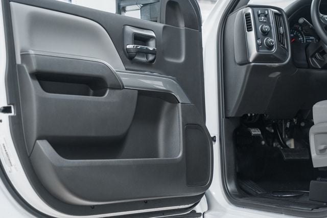 2024 Chevrolet SILVERADO 5500HD 5500HD CREW 4X4 * DURAMAX * 12' LANDSCAPE DUMP W/ CHIP TOP  - 22789652 - 33